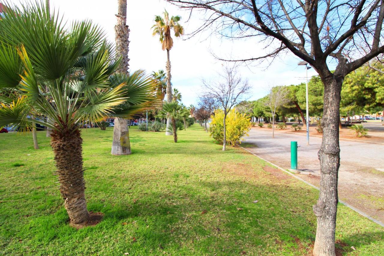 Global Properties, Los Claveles - Práctico apartamento con WIFI en Puerto de Sagunto Exterior foto