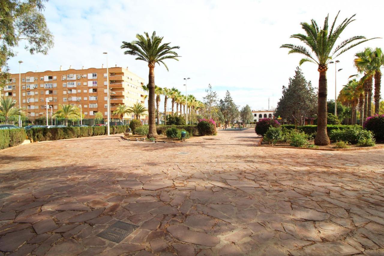 Global Properties, Los Claveles - Práctico apartamento con WIFI en Puerto de Sagunto Exterior foto